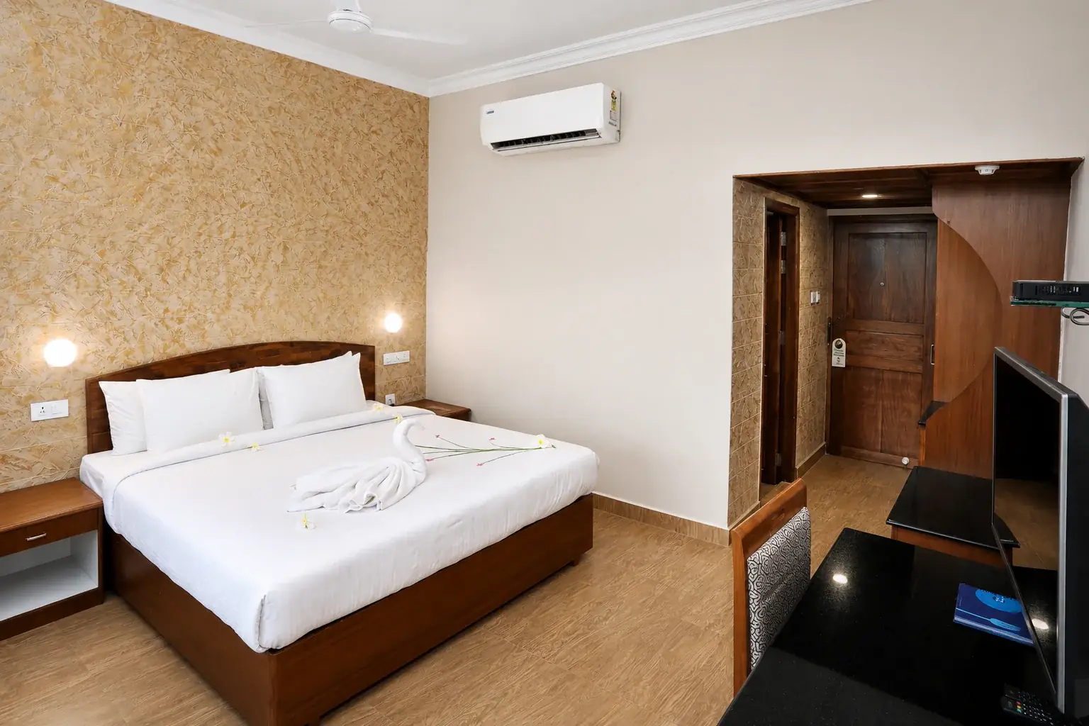 Deluxe Room Bedroom