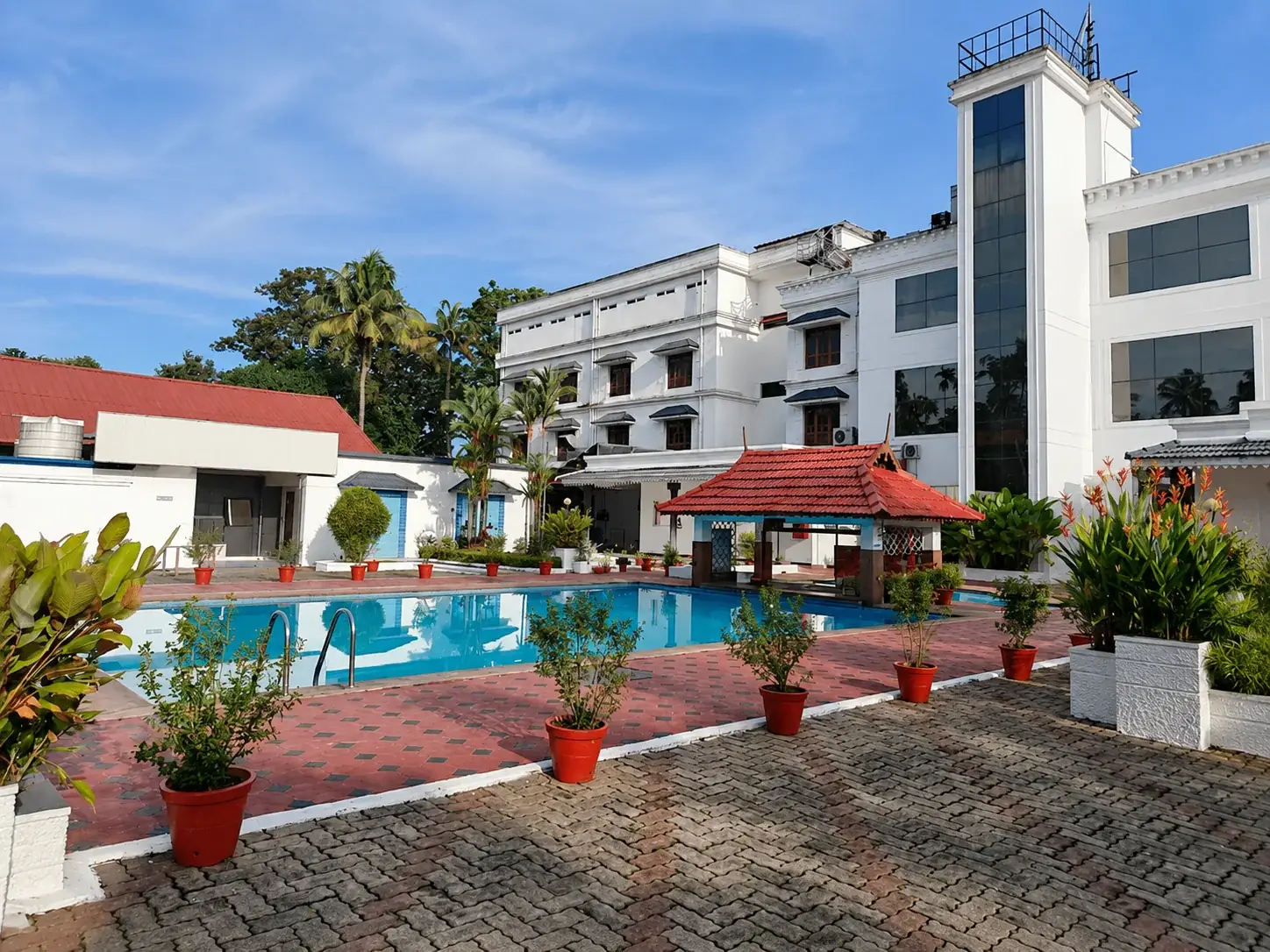 Quality Airport Hotel — 1km from CIAL